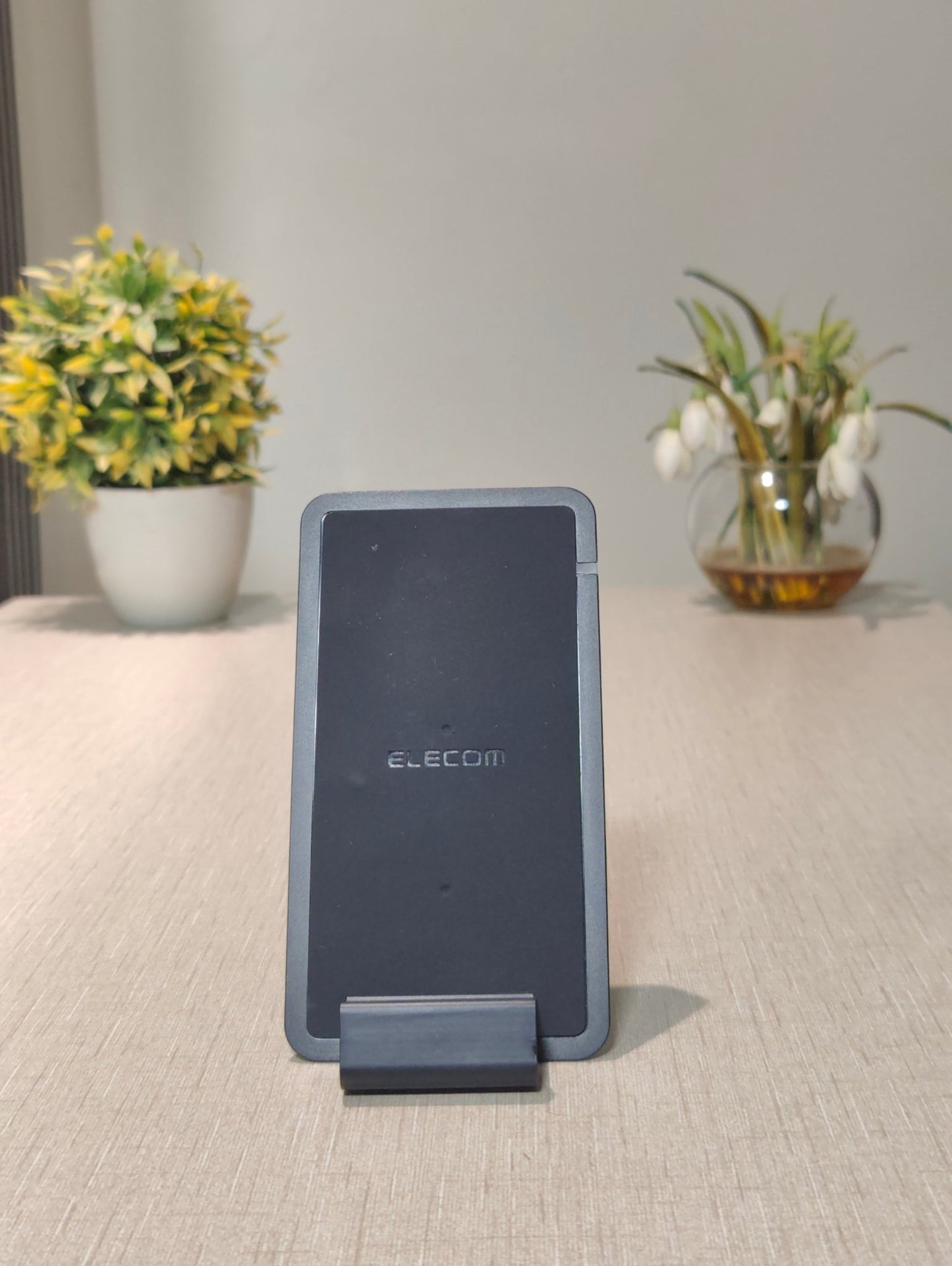 MobixCart™ | Elecom Wireless Charger Stand 10W – 2 - in - 1 Fast & Universal Wireless Charging Dock - mobixcart