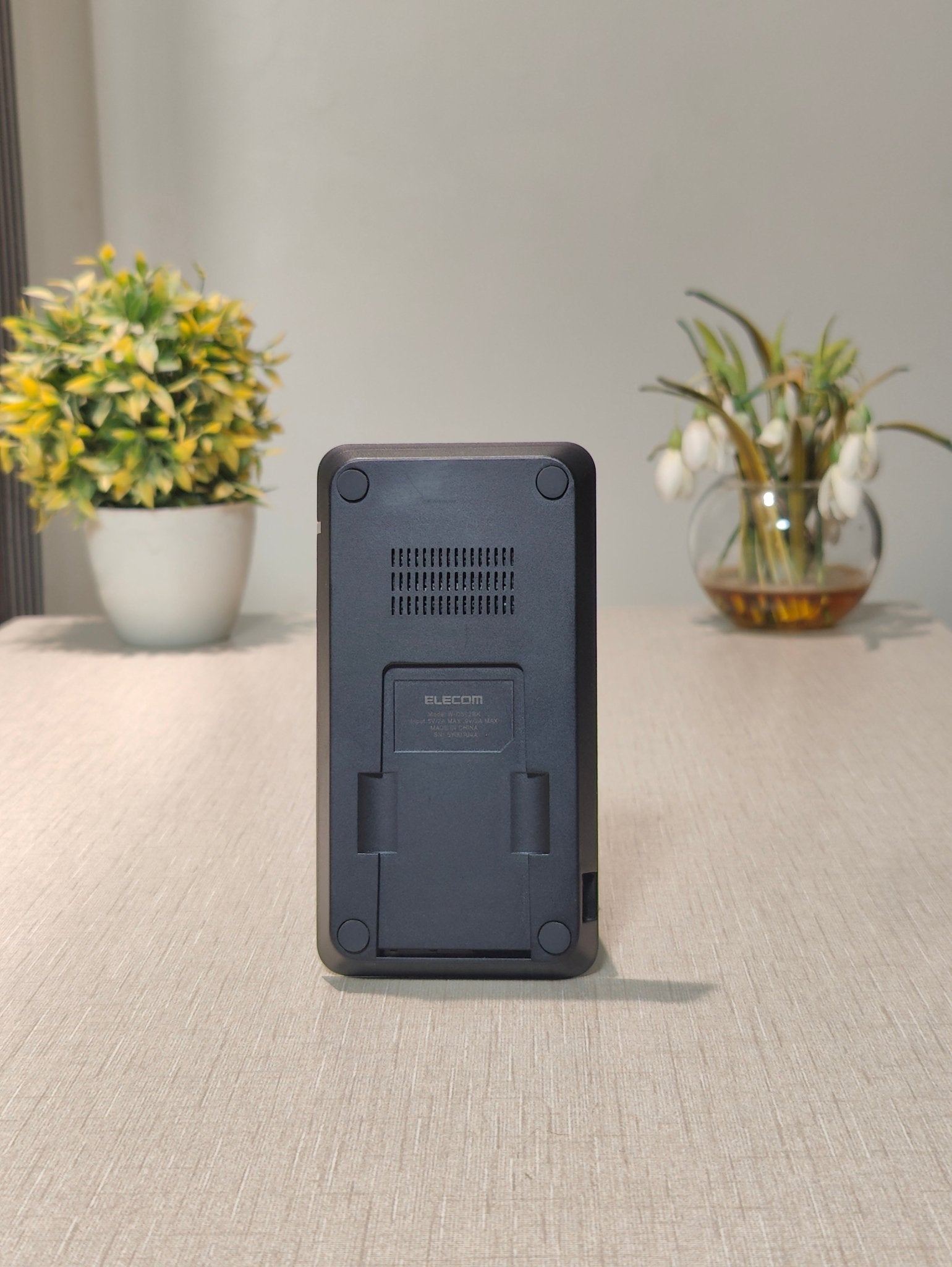 MobixCart™ | Elecom Wireless Charger Stand 10W – 2 - in - 1 Fast & Universal Wireless Charging Dock - mobixcart